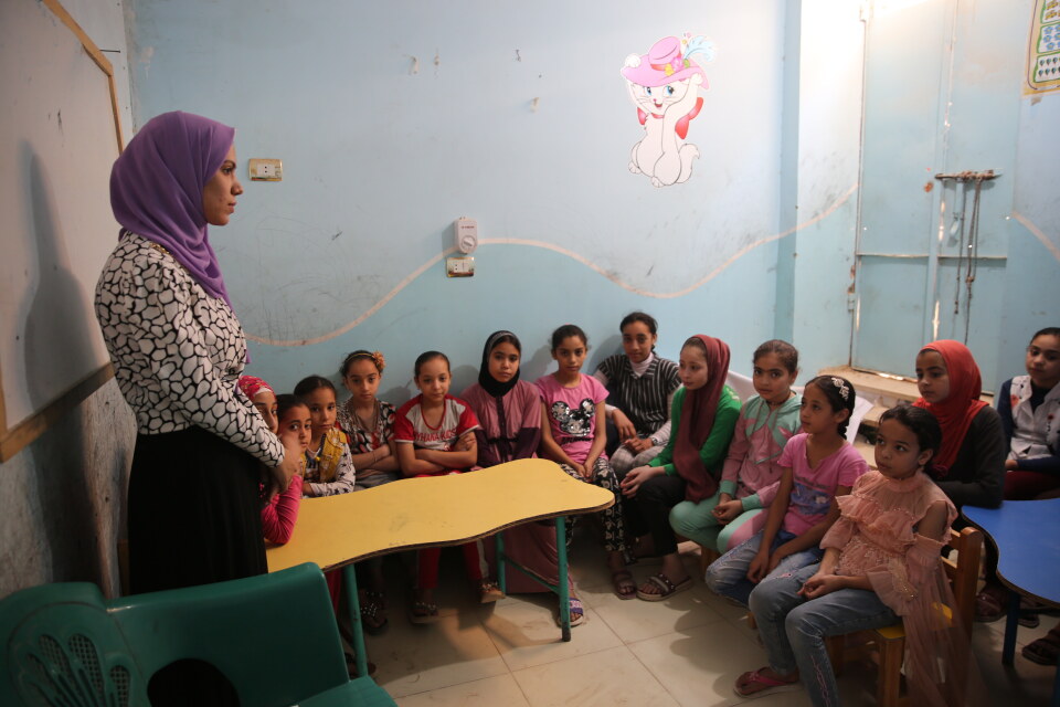 Thumbnail for ندوات لتعزيز الوعي الزراعي لدى المستفيدين من مشروع المدارس الحقلية.