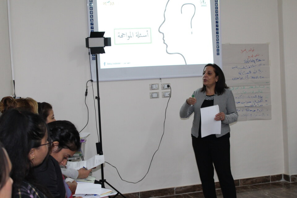 Thumbnail for تدريب المزارعين على مهارات التفاوض والتعاقد في مشروع تحسين الريف المصري، إيراث